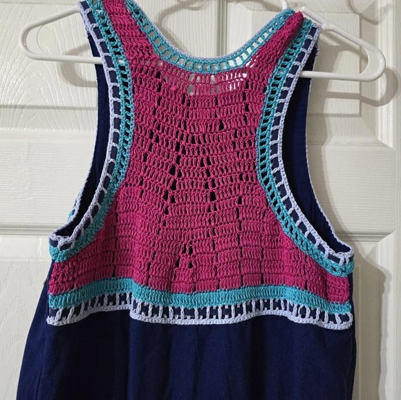 Sleeveless Navy Midi Dress with Pink Accents - Picture 7 of 10